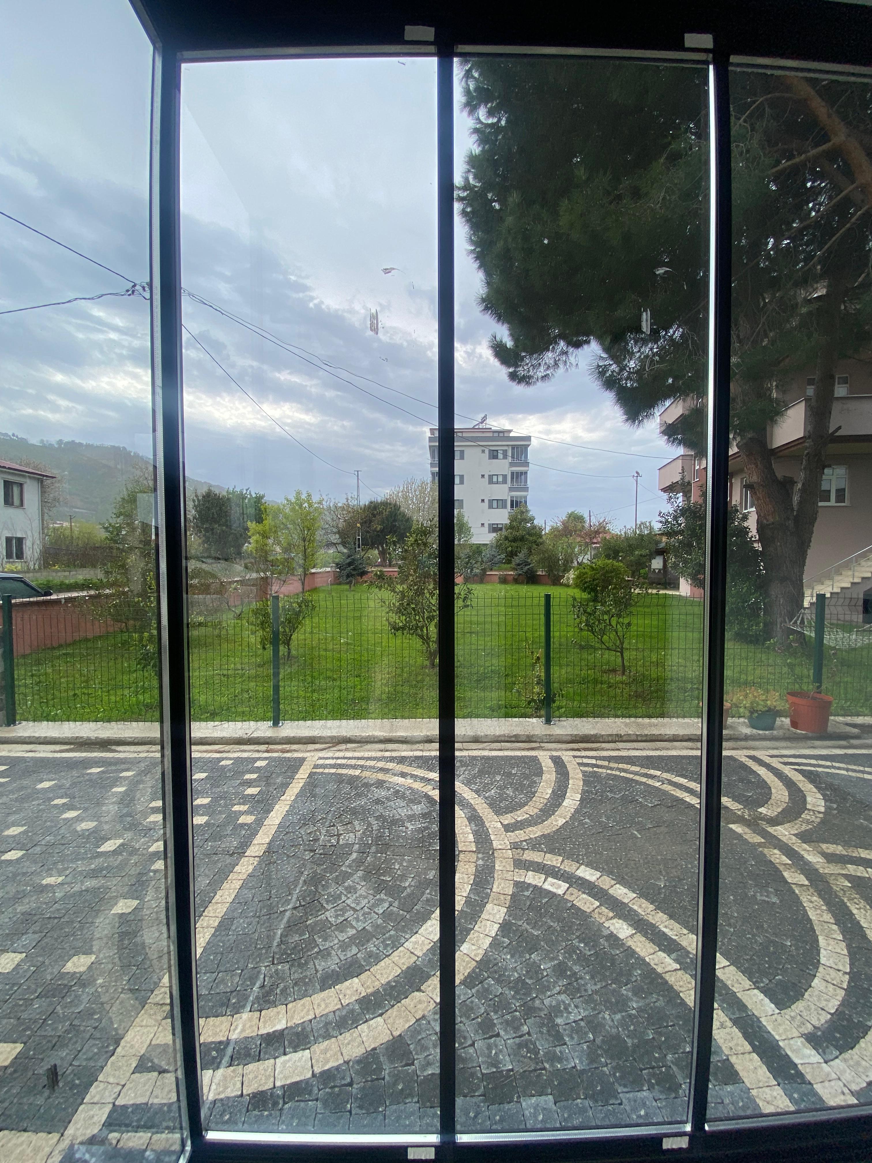 MABEL GAYRİMENKUL/ADACIK YAKAMOZ SİTESİNDE 1+1 SATILIK DAİRE